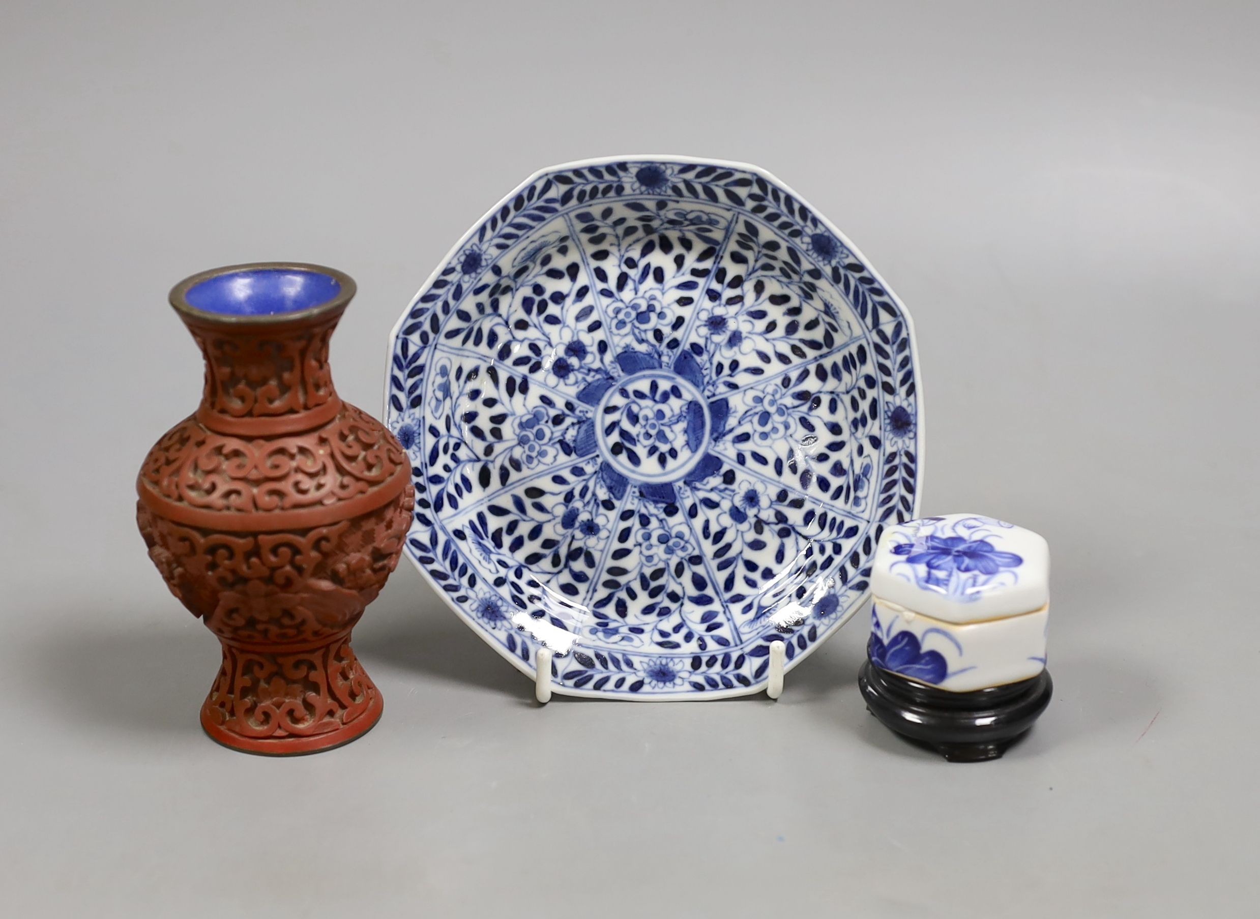 A Chinese Kangxi style octagonal dish, a Chinese cinnabar lacquer vase and a blue and white box, Dish 12.5 cms.